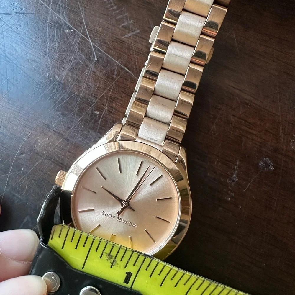 Michael Kors Women's Gold-Tone Watch Needs Battery wristband 6 inch